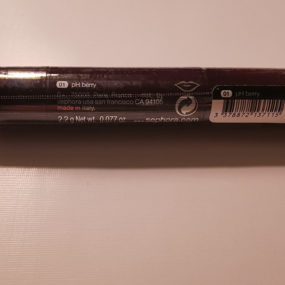 COPY - Color enhancing lip scrub in 01 pH Berry - Picture 2 of 3